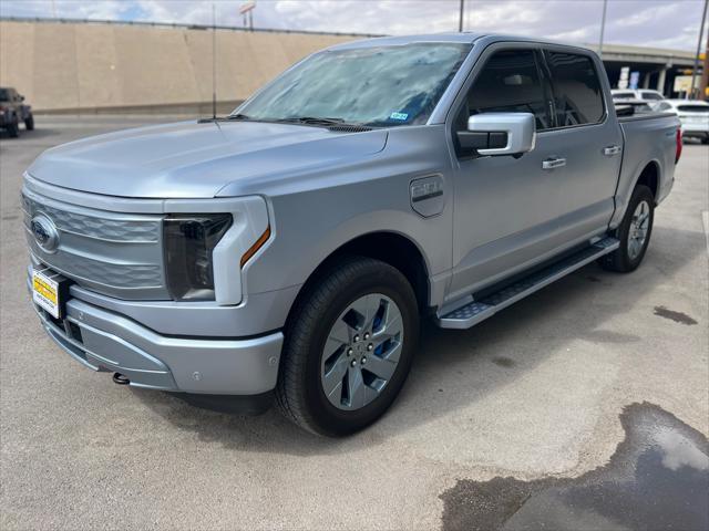 2022 ford f-150 lightning lariat