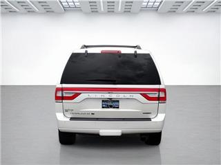 2015 Lincoln Navigator base