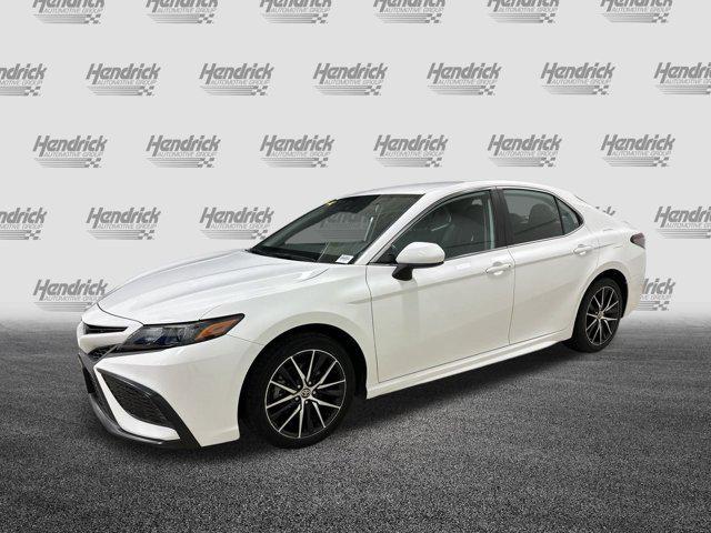 2021 toyota camry se