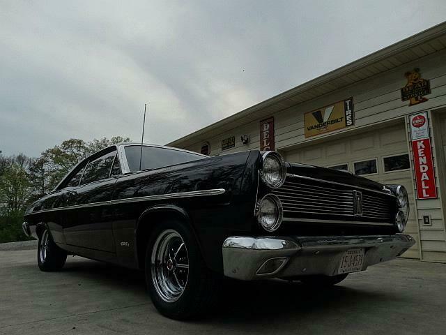 1967 mercury comet....no rust issues....brilliant black paint