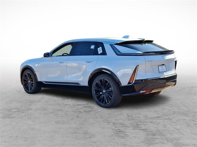 new 2025 cadillac lyriq luxury