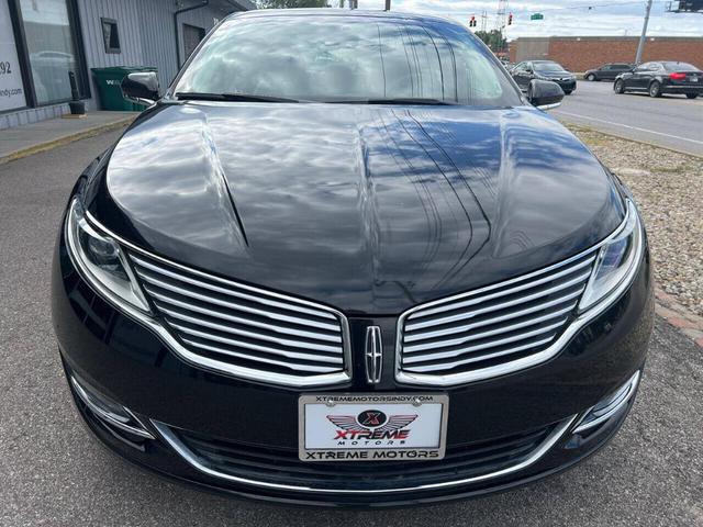 2014 lincoln mkz base