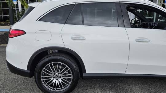2025 Mercedes-Benz GLC
