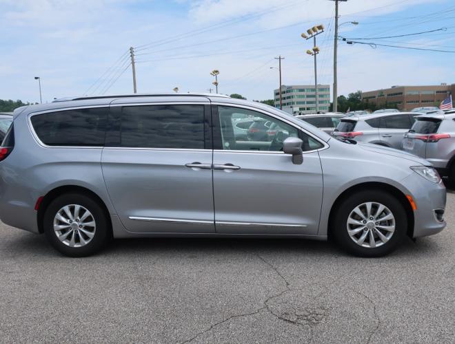 used 2018 chrysler pacifica touring-l hurricane, wv 25526 for sale in hurricane, west virginia