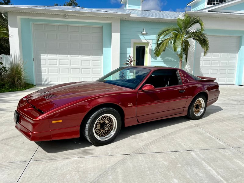 pontiac trans am gta coupe