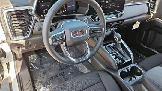 2024 GMC Canyon