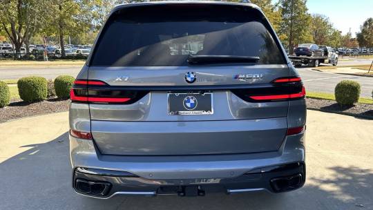 2025 BMW X7