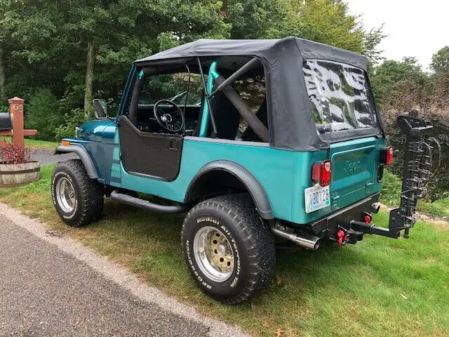 1983 jeep cj7 - all steel body with 350 v8