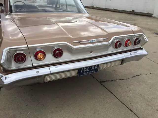 1963 rare 4 door sport sedan, 327-300hp, automatic, ps, pb,ac, rust free nice