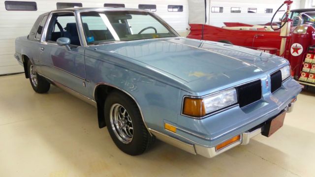 1987 oldsmobile cutlass salon 31426 miles light blue metallic coupe v8 5l autom