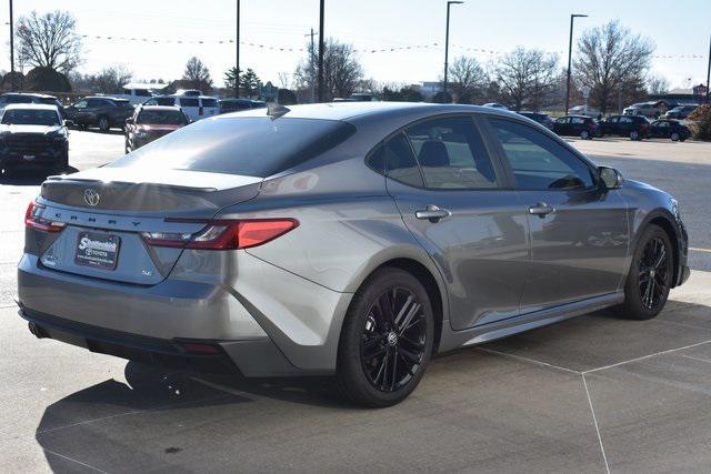 2025 toyota camry se