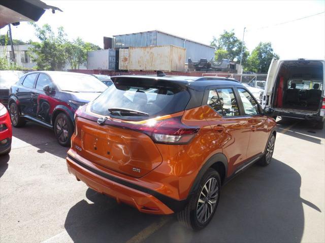 2024 nissan kicks sr