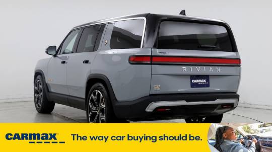 2022 Rivian R1S