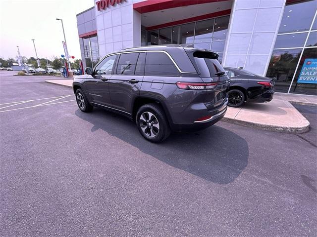 2023 jeep grand cherokee 4xe base