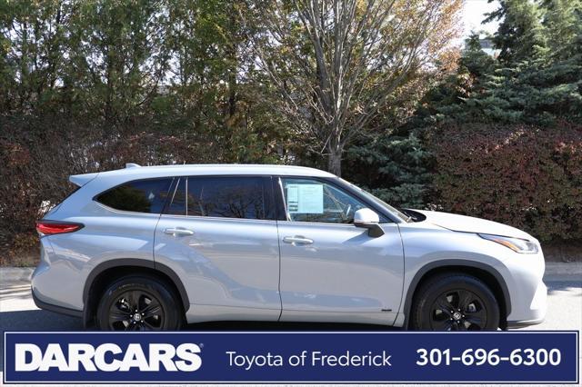 2022 toyota highlander hybrid xle