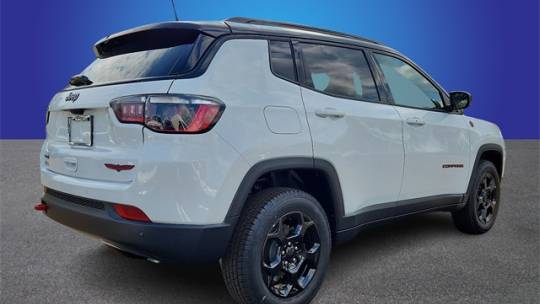 2023 jeep compass trailhawk