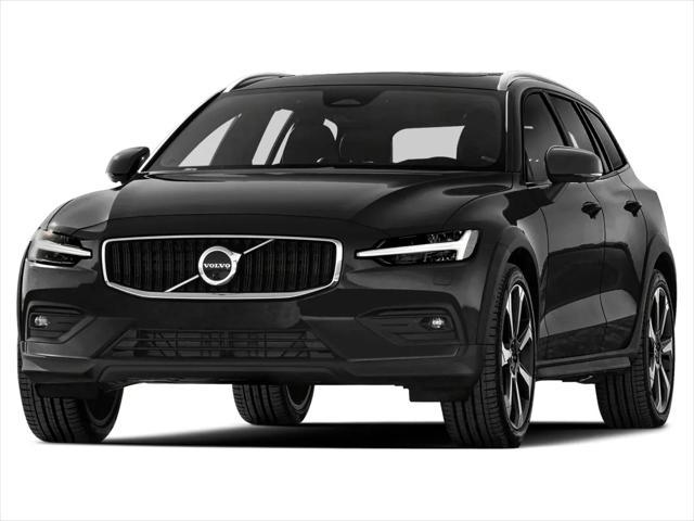 2023 volvo v60 cross country b5 plus