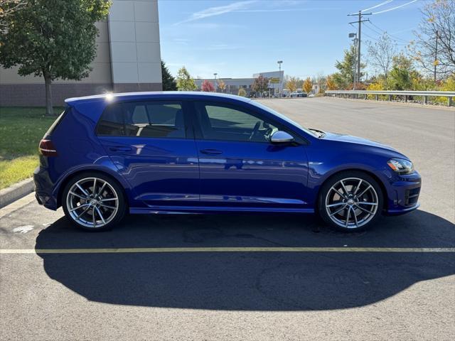 2017 volkswagen golf r 4-door w/dcc & navigation