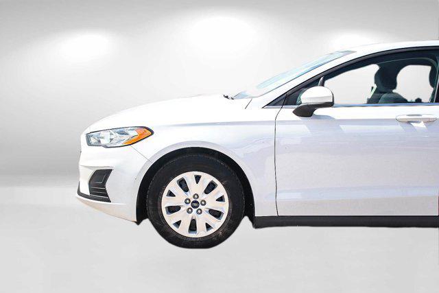 2020 ford fusion s