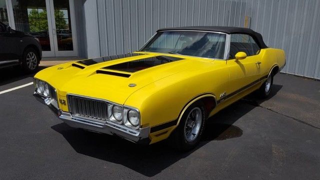 1970 olds 442 w-30*convertible*v8*auto*low miles*yellow/black*collector car