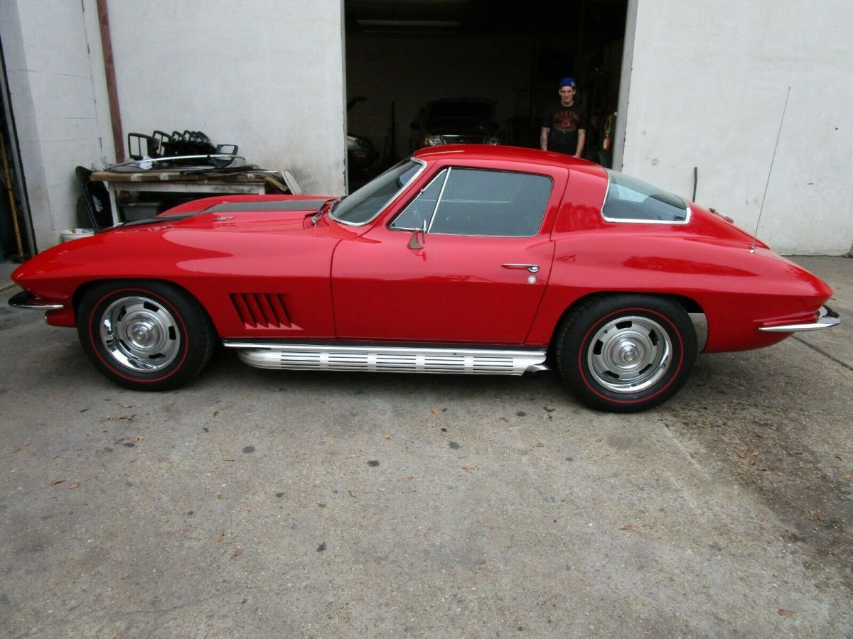 1967 corvette 327/350 4 speed 4 season air conditioned sport coupe side exhaust