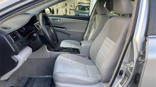 2015 toyota camry hybrid le