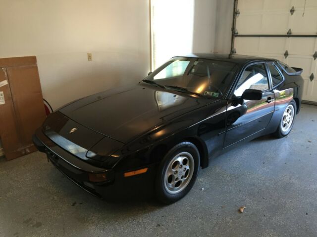 1988 porsche 944 black/black auto