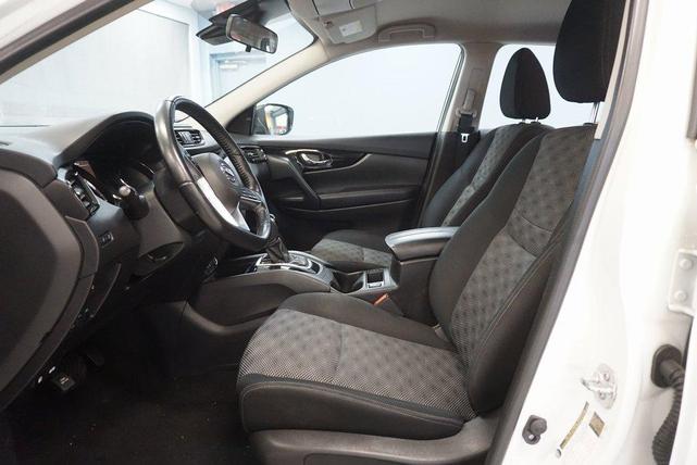 2020 nissan rogue sport sv