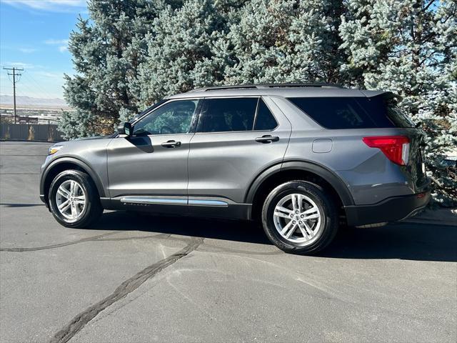 2023 ford explorer xlt