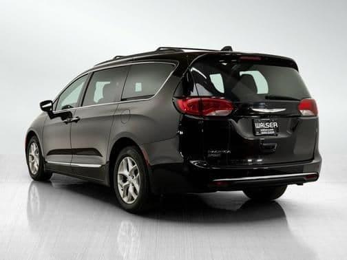 2017 chrysler pacifica touring-l in lino lakes, minnesota
