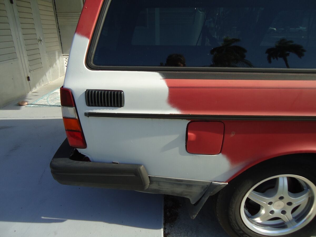 1991 volvo 240 dl wagon, red, runs/drives great, looks tired