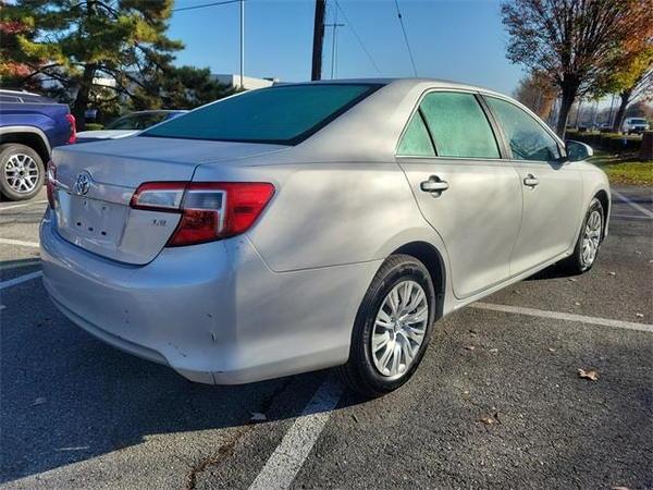 2014 toyota camry in milwaukee, wisconsin