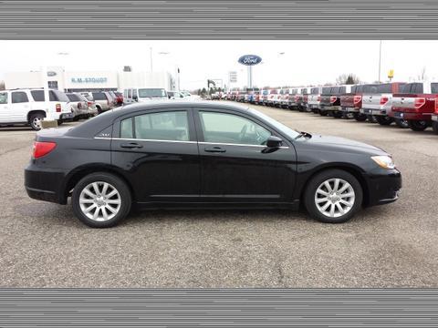 2014 chrysler 200 touring jamestown, nd for sale in bloom, north dakota