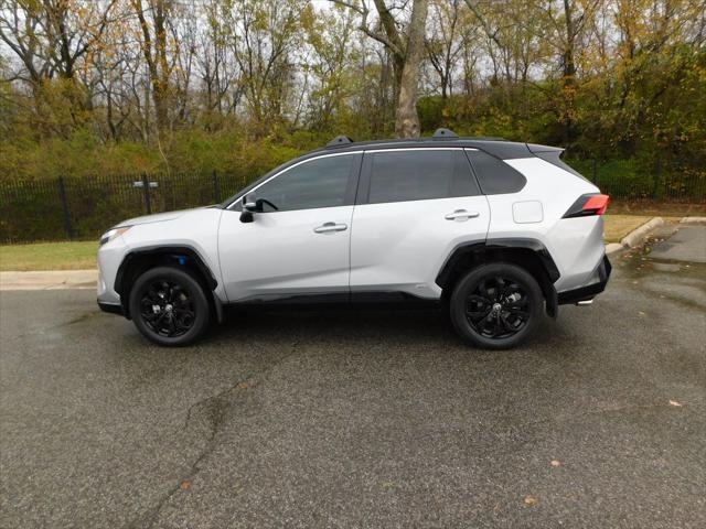 2024 toyota rav4 hybrid se