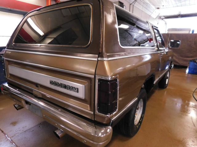 1988 dodge ram charger le t1256365