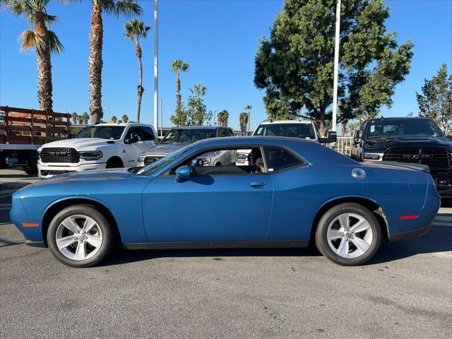 2023 dodge challenger sxt