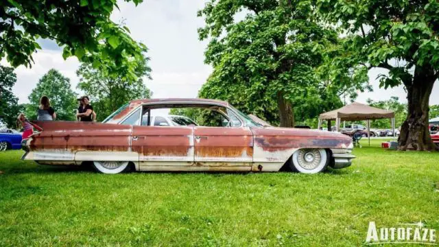 1961 cadillac deville town sedan cadillac 350 engine 700r4 trans bagged patina