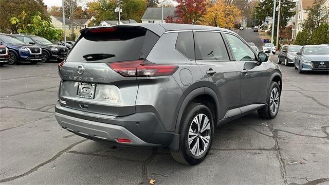 2021 nissan rogue sv