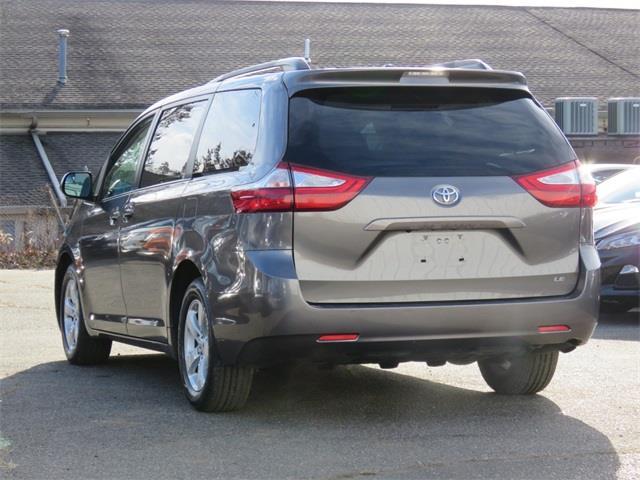 2017 toyota sienna le 7-passenger auto access seat le 7-passenger auto access seat 4dr mini-van for sale in middletown, connecticut