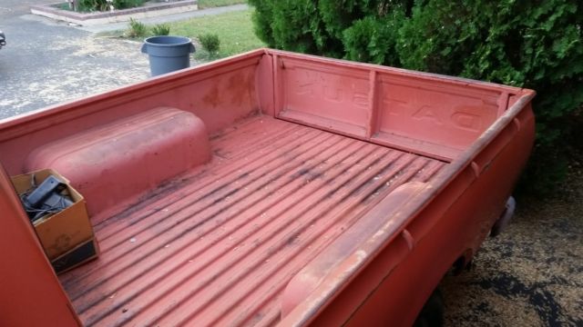 1975 datsun 620 barn find orginal body near perfect body