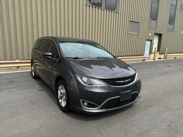 2018 chrysler pacifica touring plus