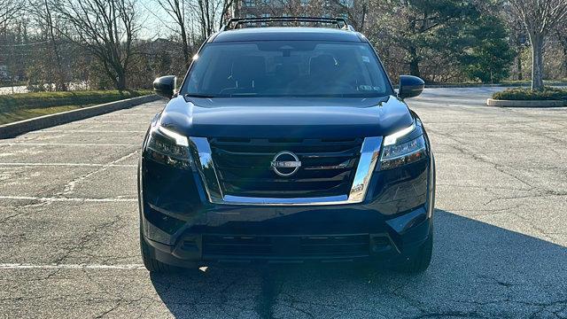 2022 nissan pathfinder sv