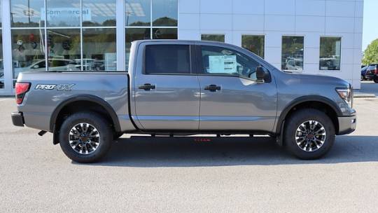 2024 Nissan Titan pro-4x