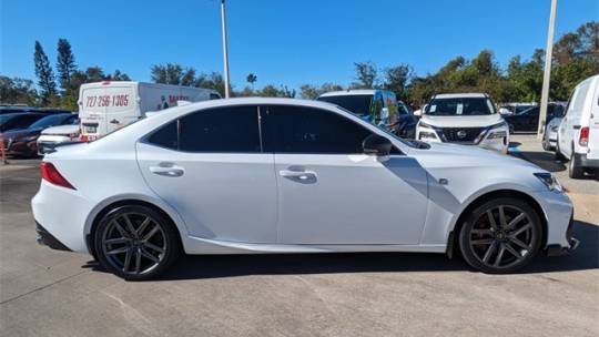 2020 Lexus IS