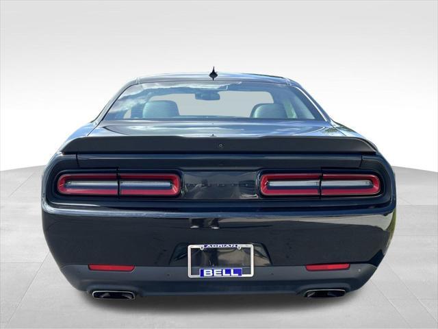 2022 dodge challenger r/t