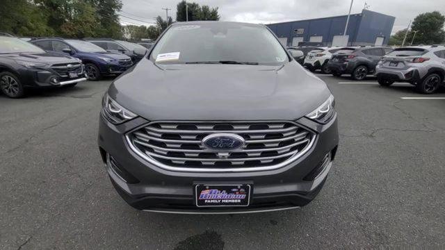 2022 ford edge titanium