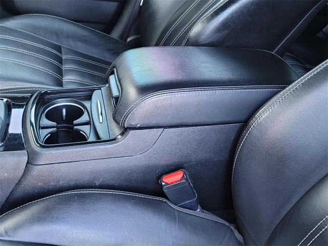 2021 chrysler 300 s