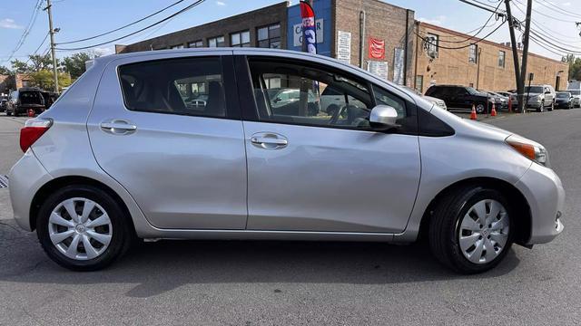 2014 toyota yaris le