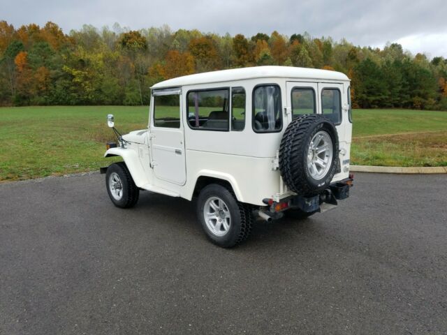 1981 toyota land cruiser bj41 fj40 2b diesel has a/c