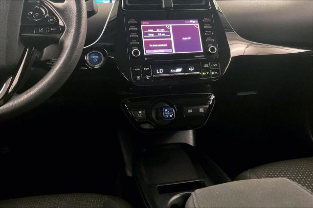 2021 toyota prius le